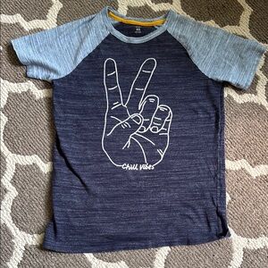 Old Navy Boy Blue Short Sleeve Tee with Peace Sign Graphic, great condition